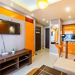 Pomaranczowy Z Basenem,sauna-blisko Morza. Апартаменты *