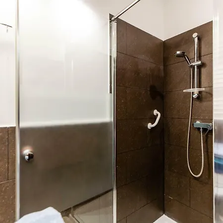 Pomaranczowy Z Basenem,sauna-blisko Morza. * Колобжег