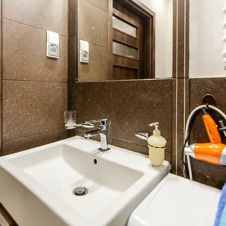 Apartment Pomaranczowy Z Basenem,sauna-blisko Morza. *