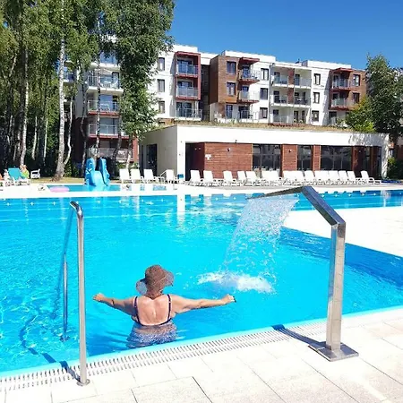 Апартаменти Pomaranczowy Z Basenem,sauna-blisko Morza. Колобжег