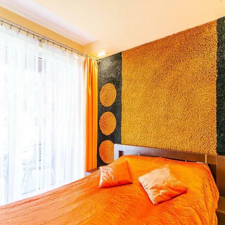 Апартаменти Pomaranczowy Z Basenem,sauna-blisko Morza.