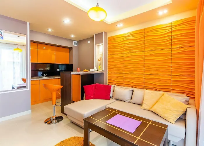 Pomaranczowy Z Basenem,sauna-blisko Morza. Lägenhet *